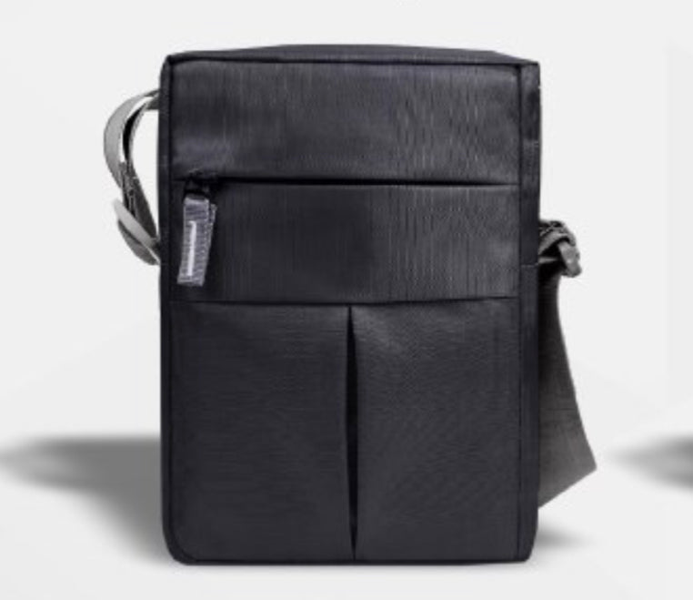 SBR04: Sling Bag Black Dimensions.
22.5 cm x 8 cm x 17 cm /8.8 inch x 3.1 inch x 6.7 inch