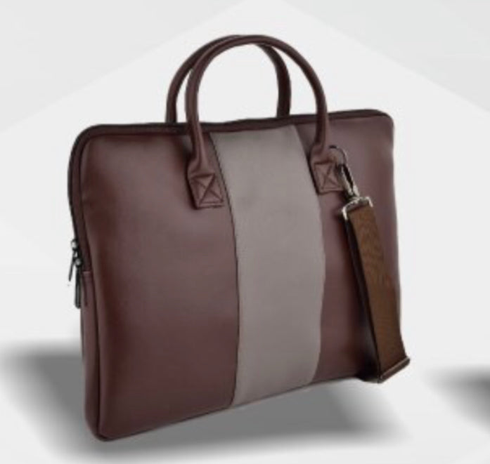 LAB10: Laptop Sleeve Brown Dimensions: 42 cm x 3 cm x 32 cm