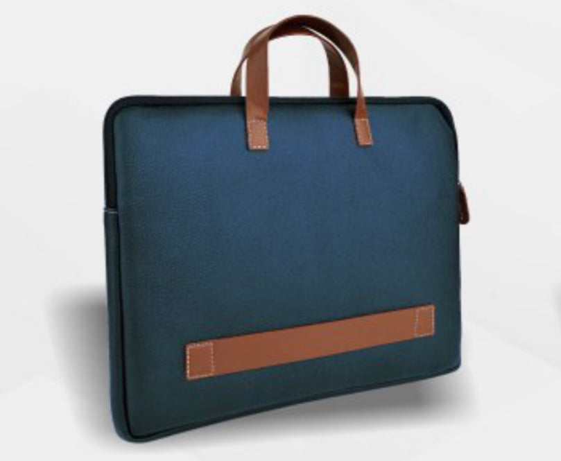 LAB02: Laptop Sleeve Blue Dimensions: 40 cm x 3 cm x 30 cm